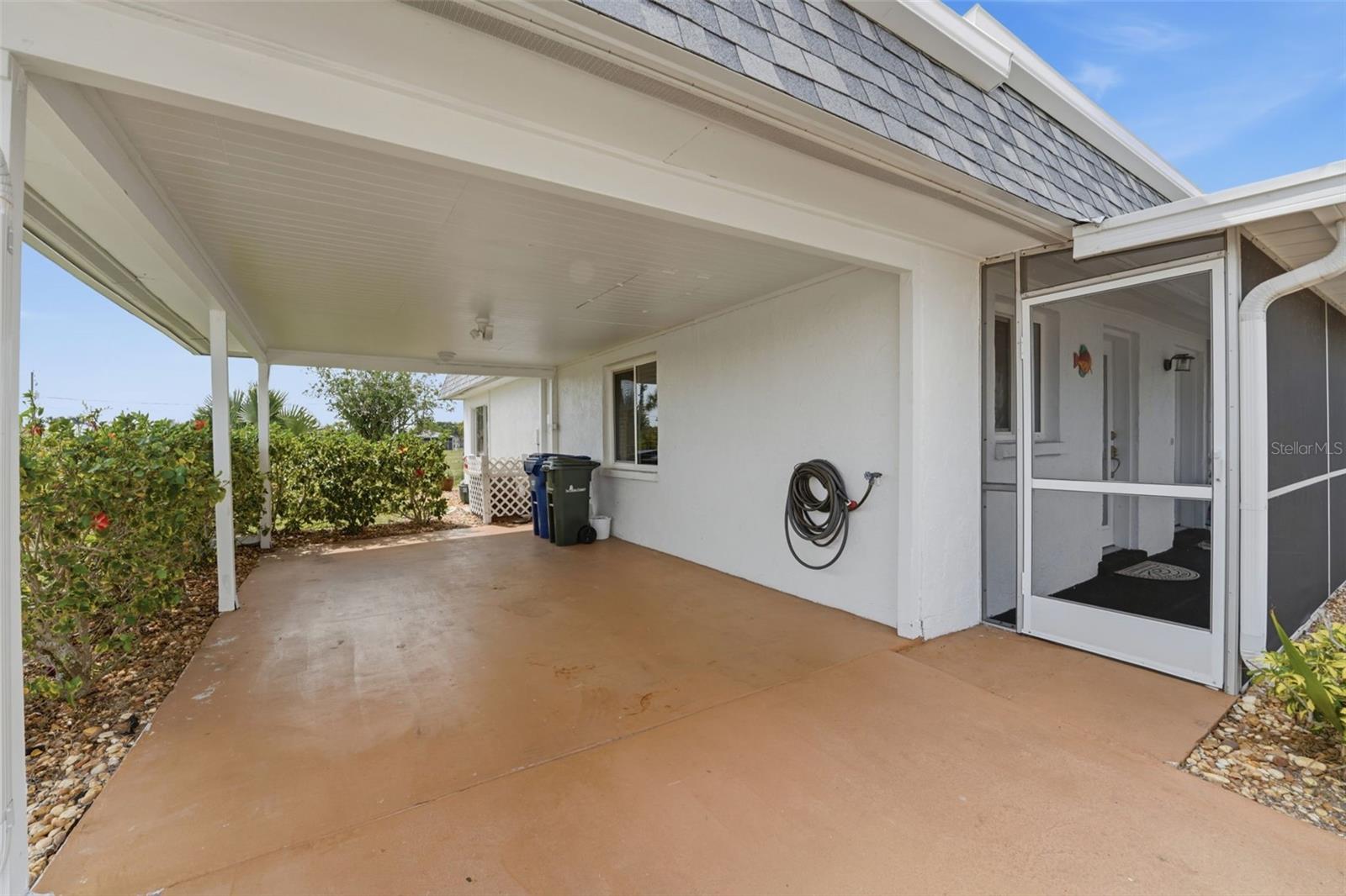 690 Circlewood Drive, FL