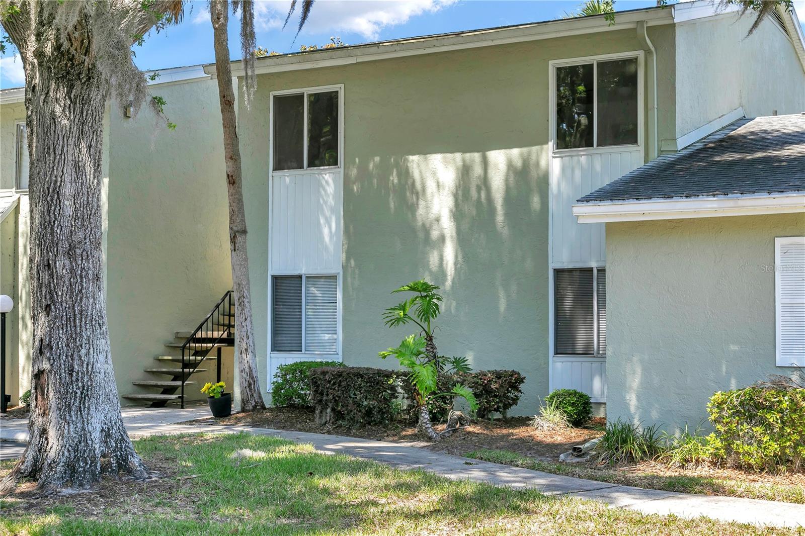 637 Silver Pass #B, FL