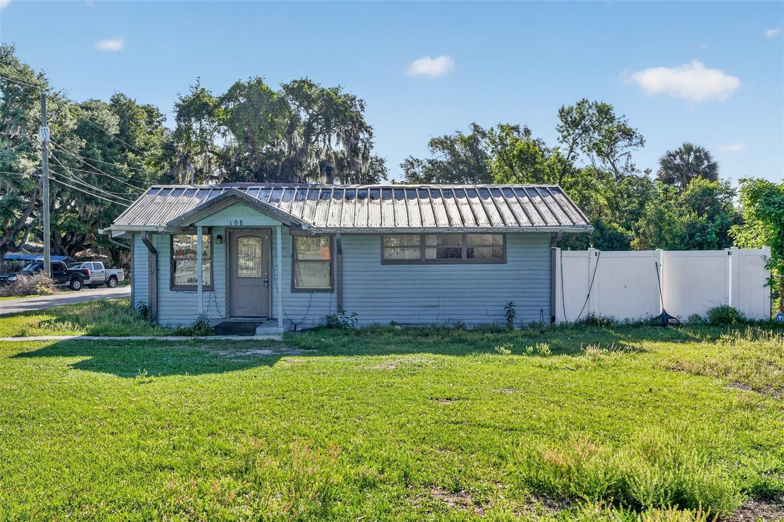 108 Earl Ave, FL