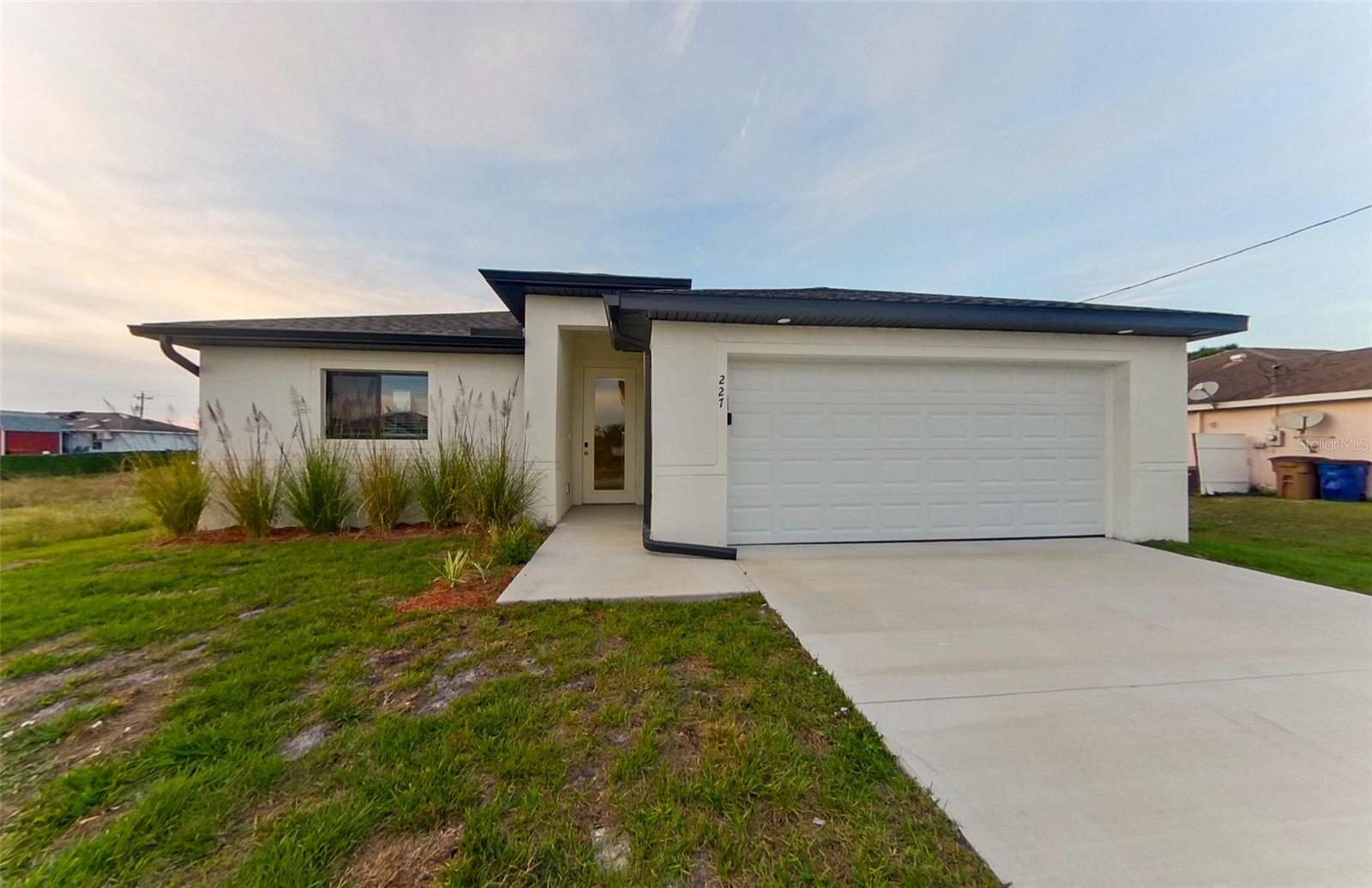 227 Pennfield St, FL