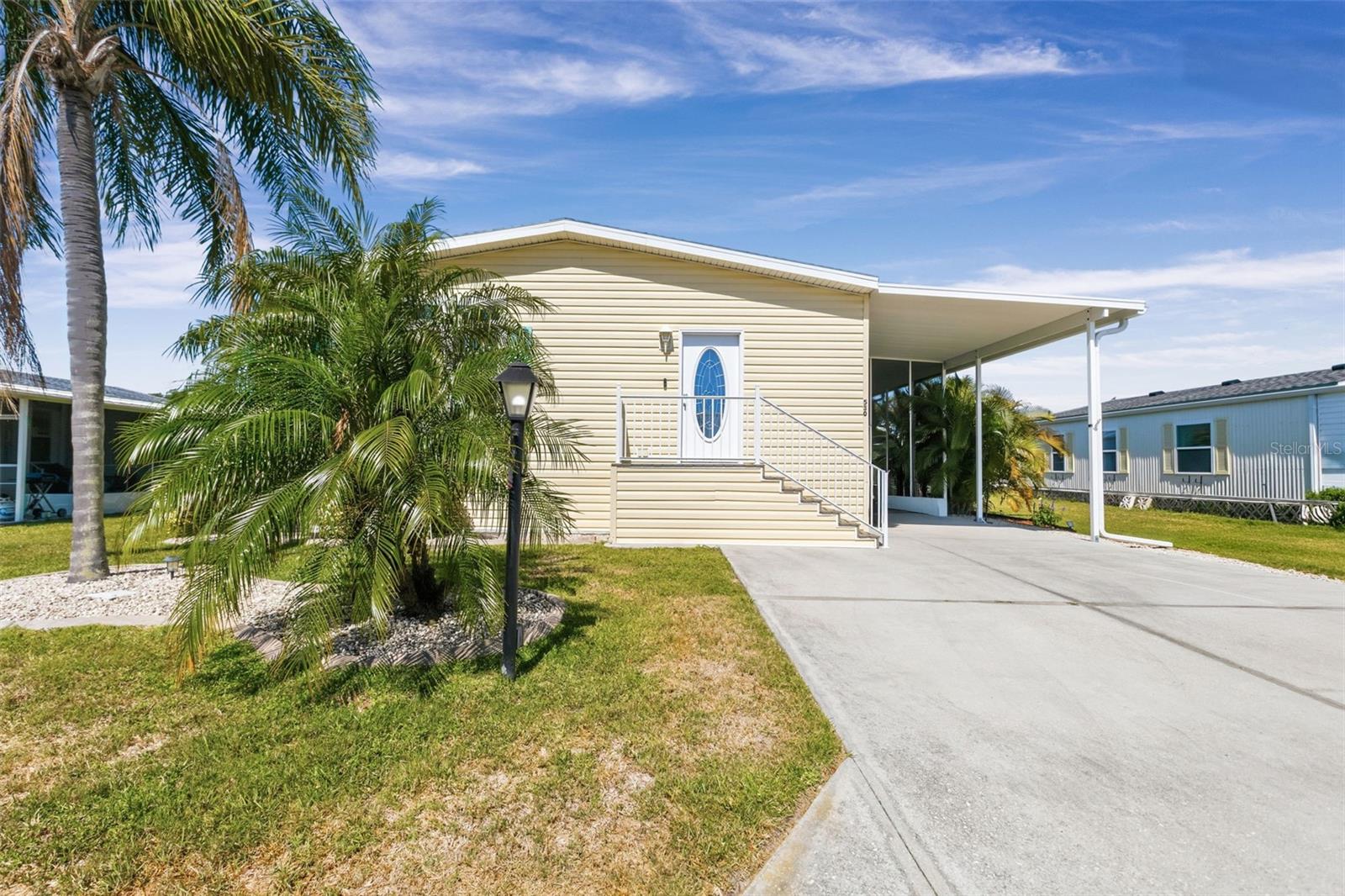 530 San Clemente Cir, FL