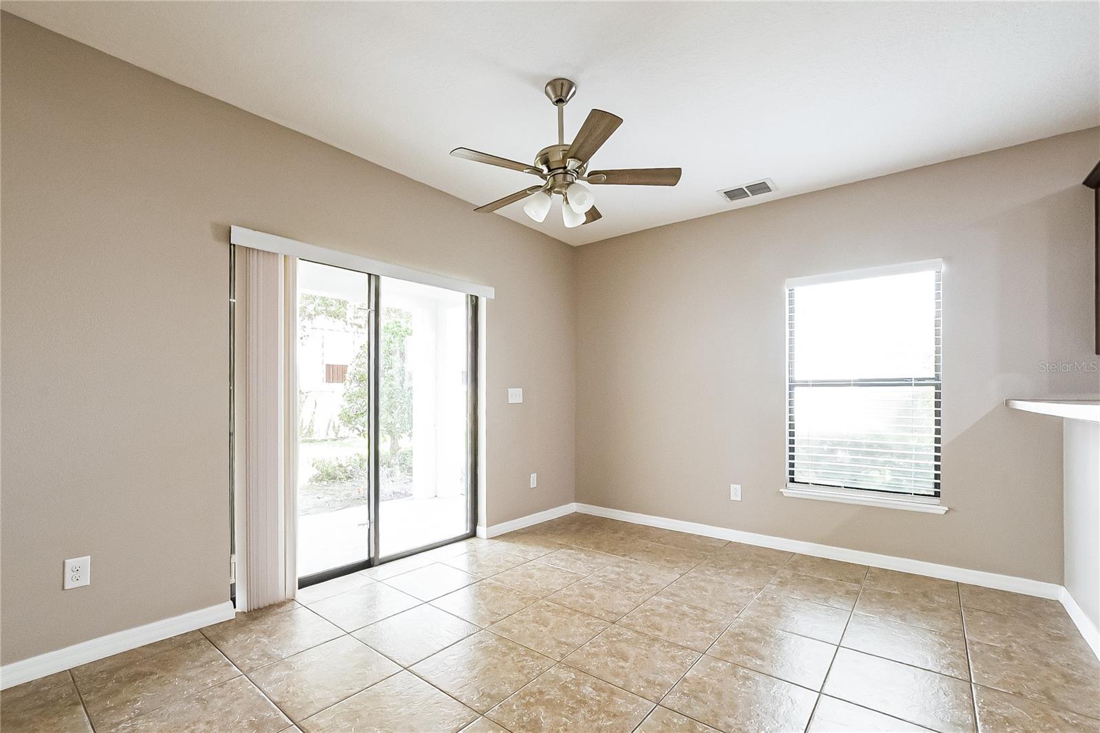 1310 Windsor Lake Circle, FL