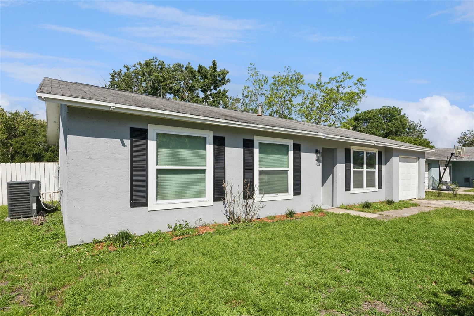 1590 Yorktown Avenue, FL