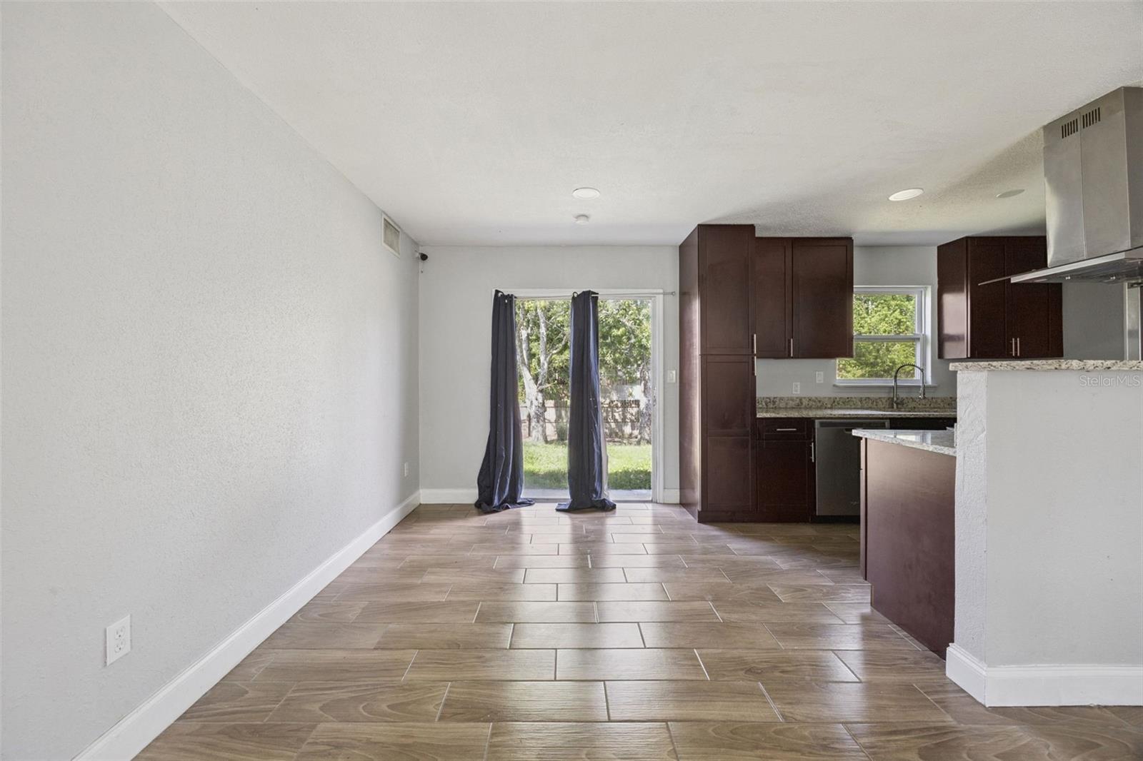 1590 Yorktown Avenue, FL
