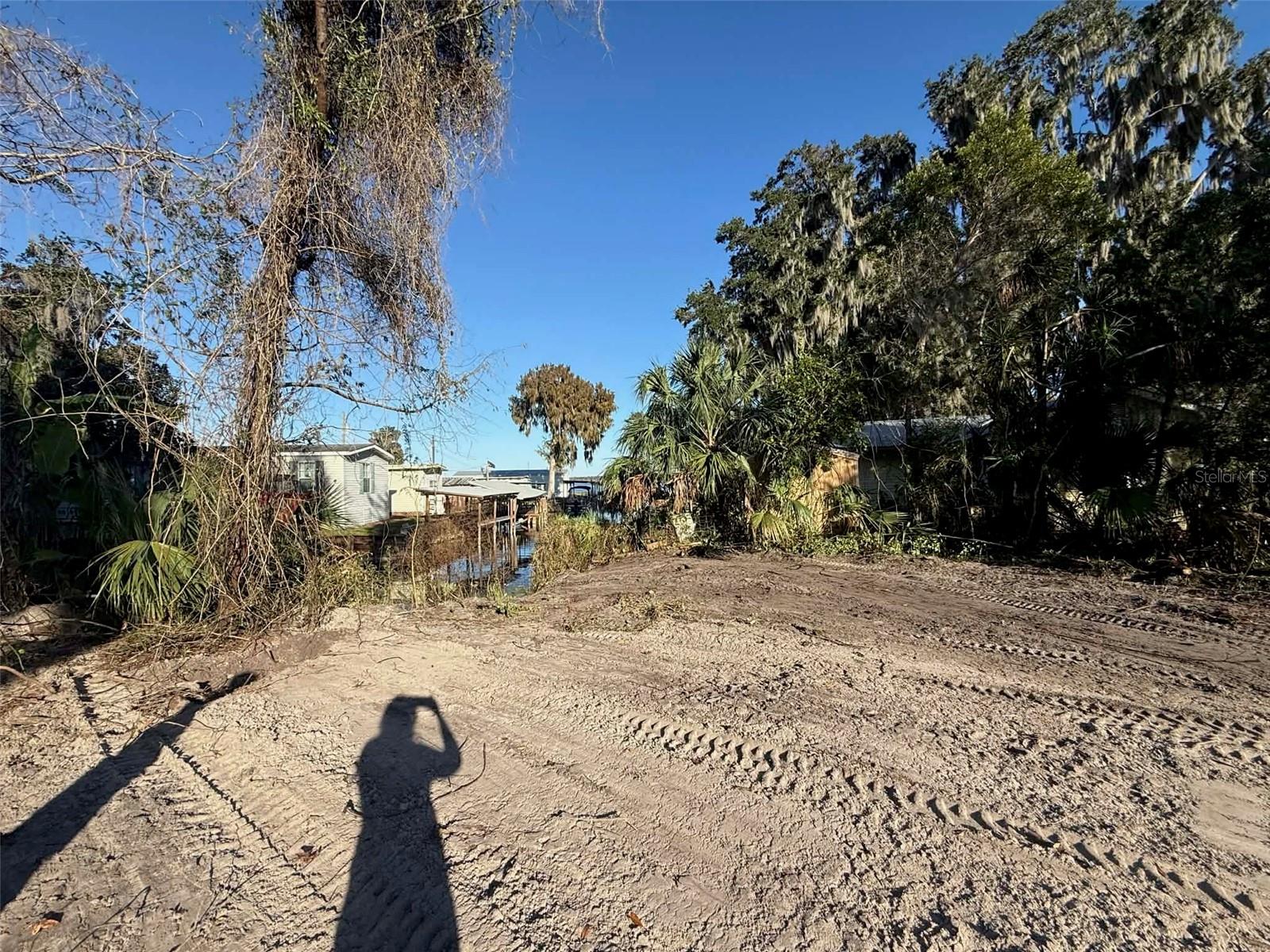 748 Cr 477a, FL