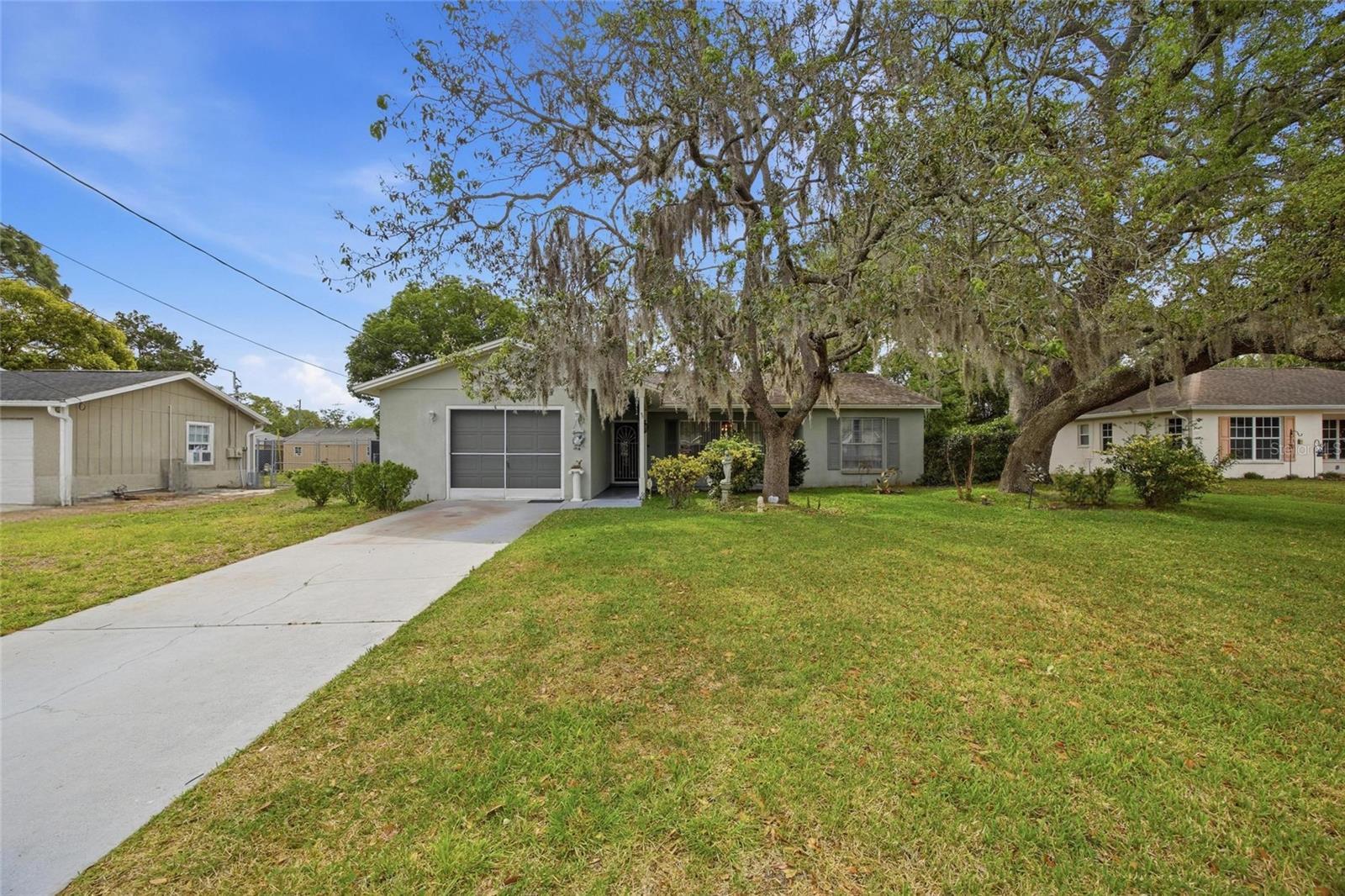 1468 Greenview Avenue, FL