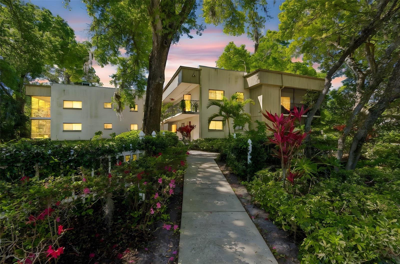 3300 Fox Chase Circle, FL