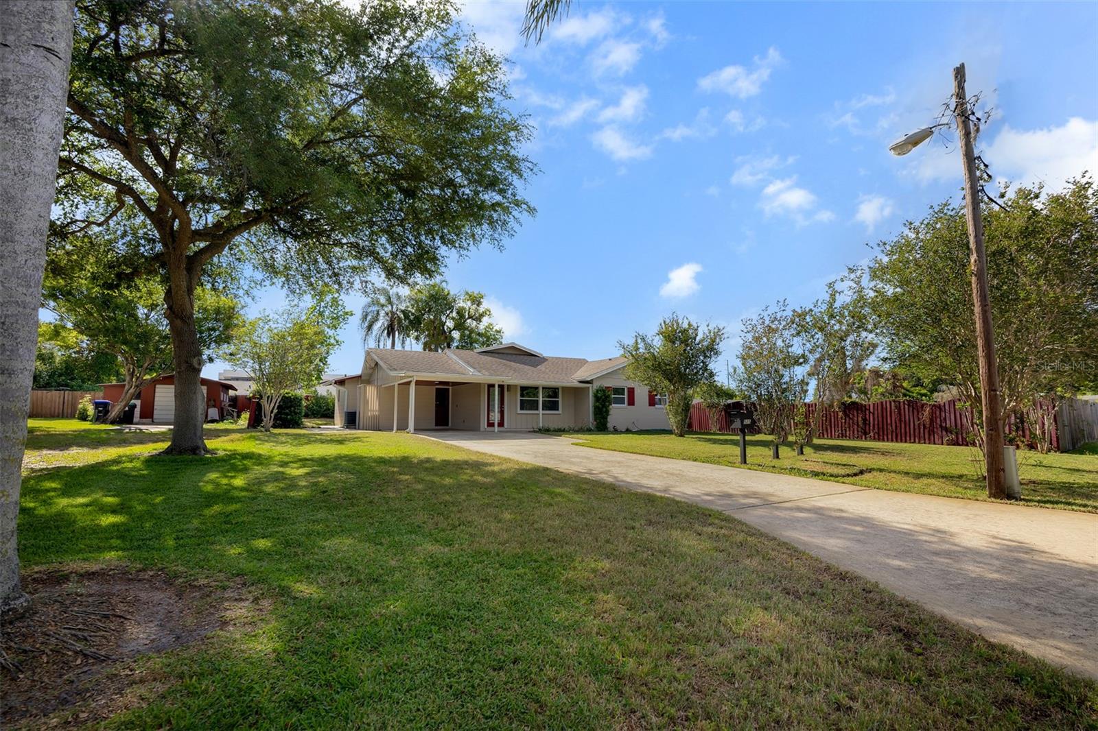 525 Ololu Drive, FL