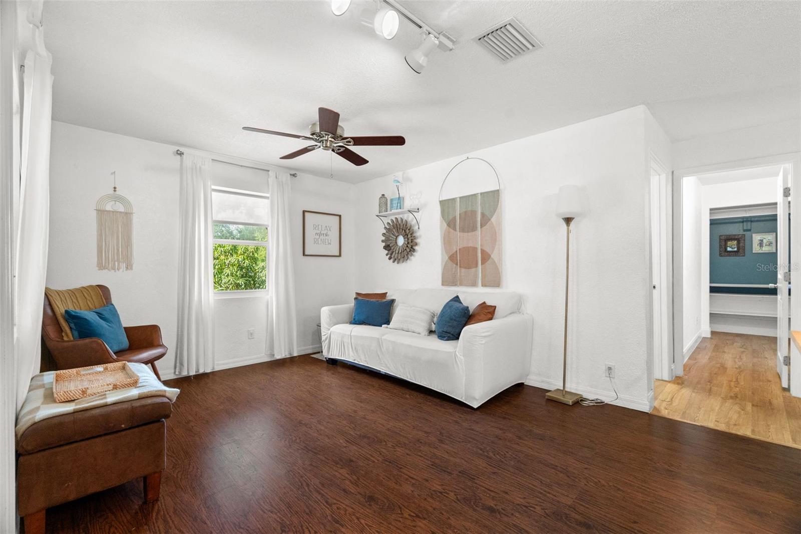 548 Bay Street, FL