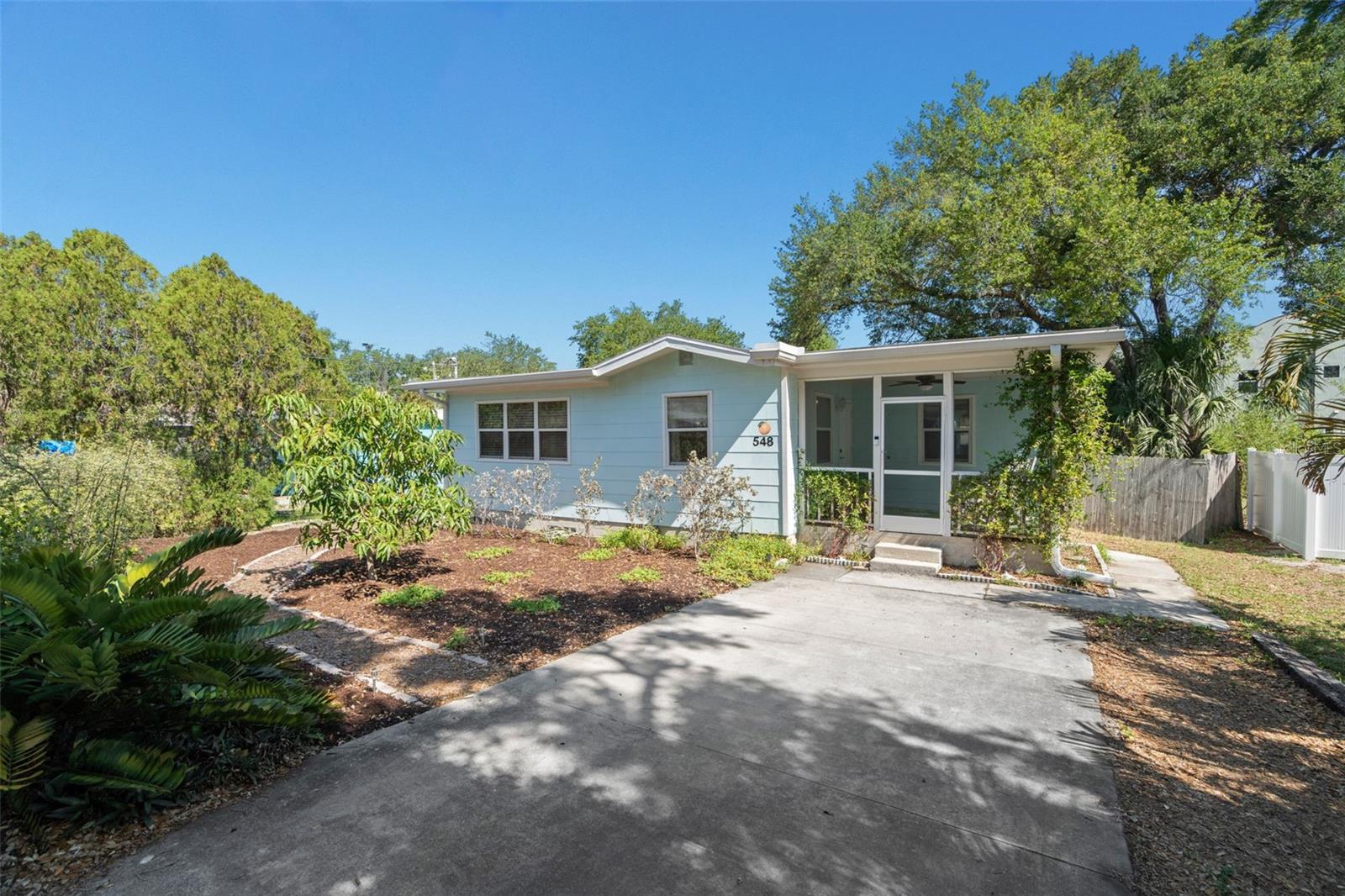 548 Bay Street, FL