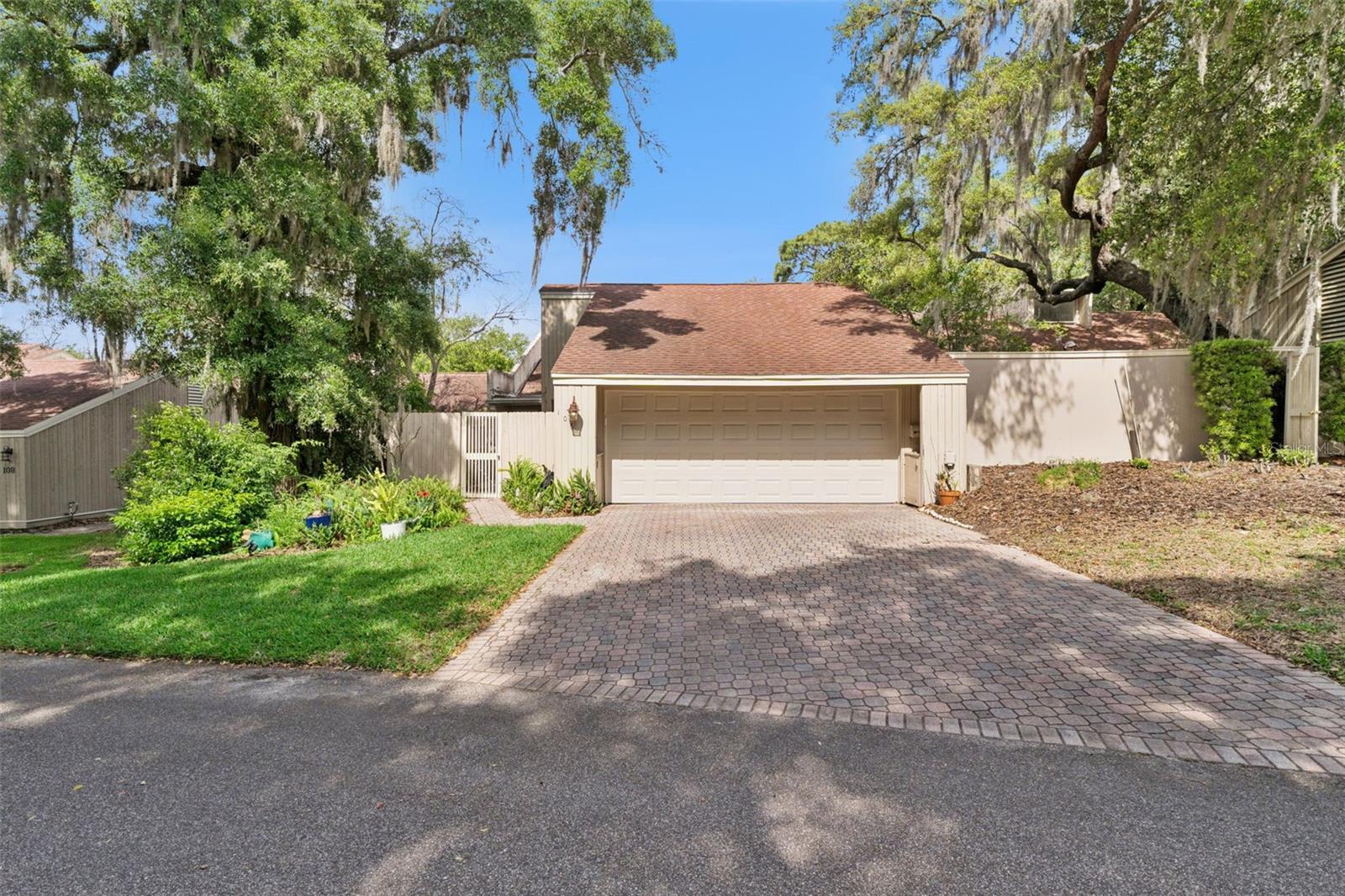106 Hidden Oak Drive, FL