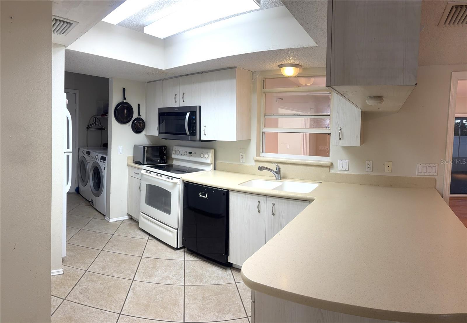 495 Burke Road, FL