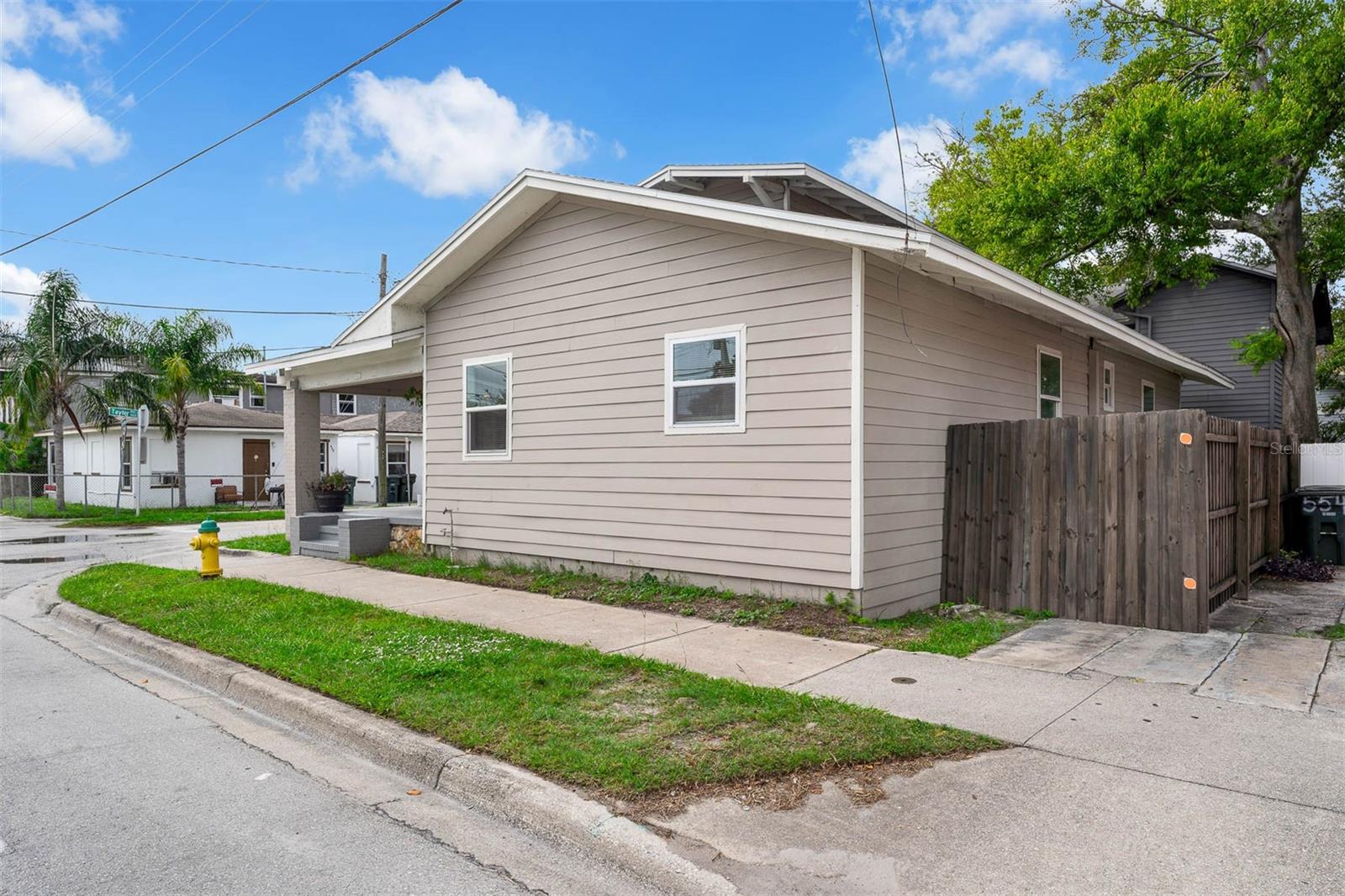 550 Ridgewood Avenue, FL