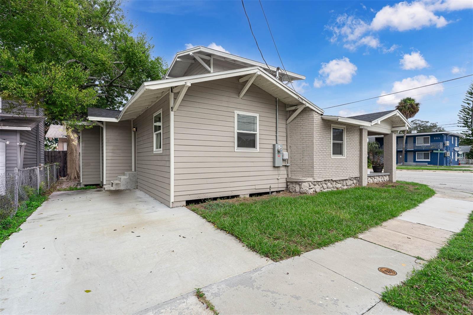 550 Ridgewood Avenue, FL