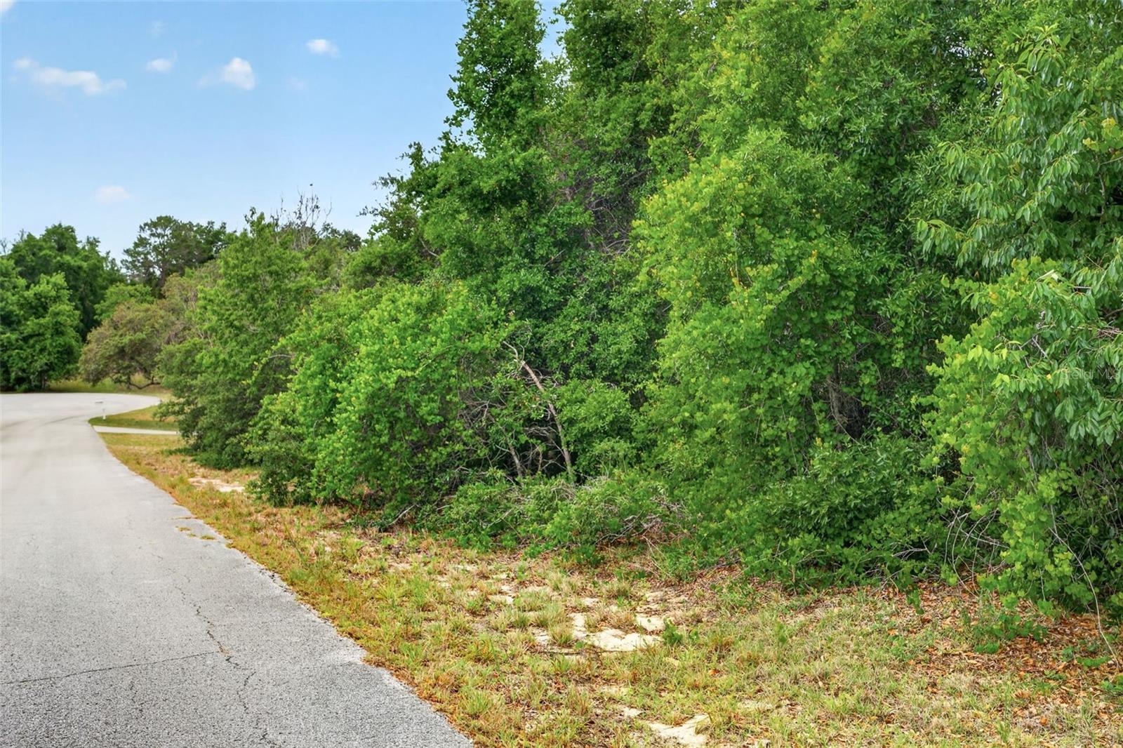 1642 Valerie Point, FL