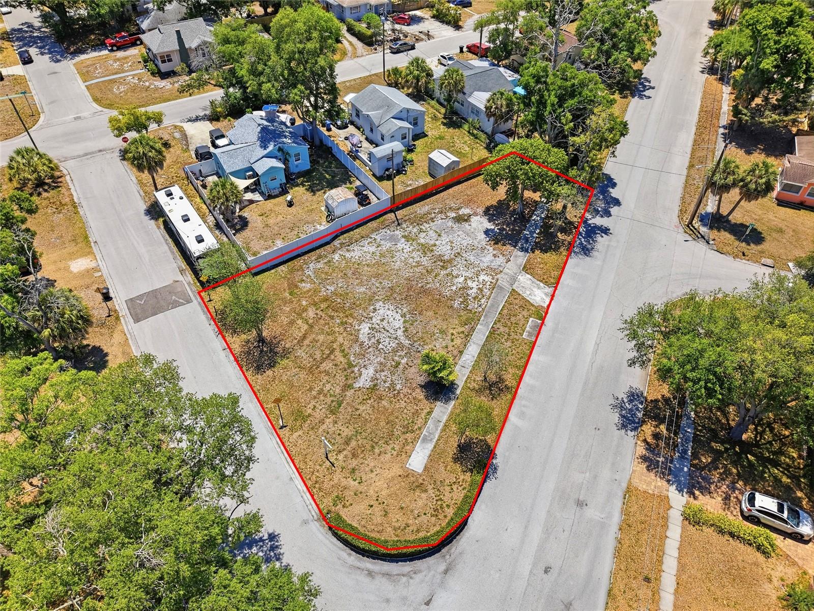4716 Iris Street, FL