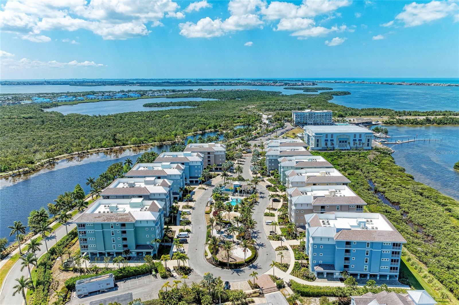 395 Aruba Circle, FL