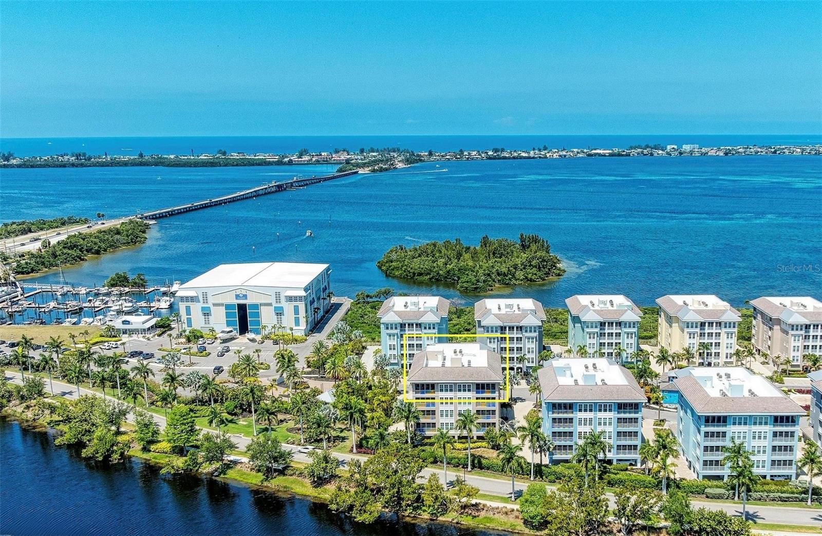 395 Aruba Circle, FL