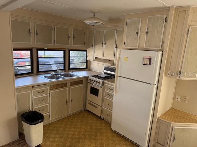 3000 Clarcona Road, FL