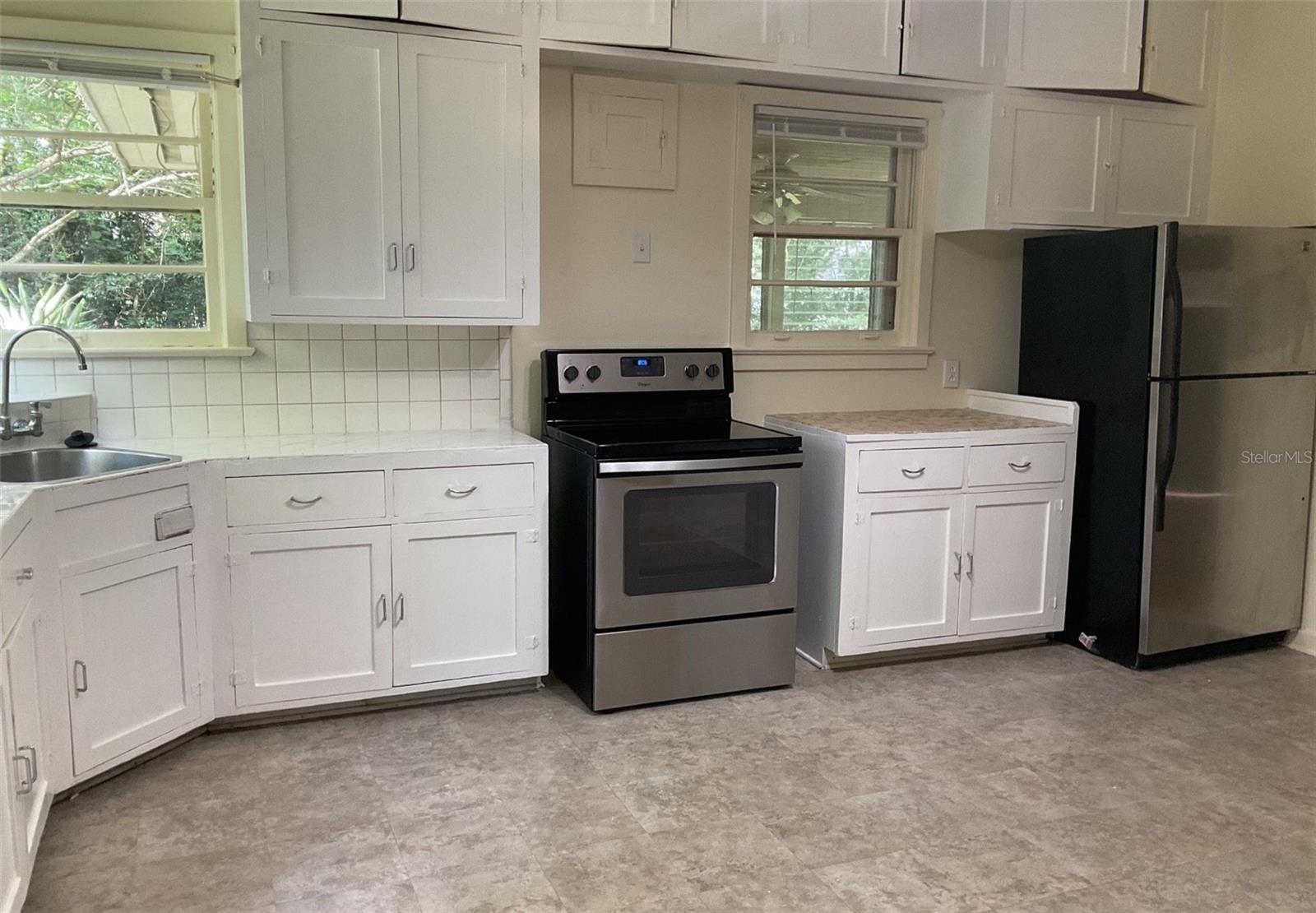2721 3rd Place, FL