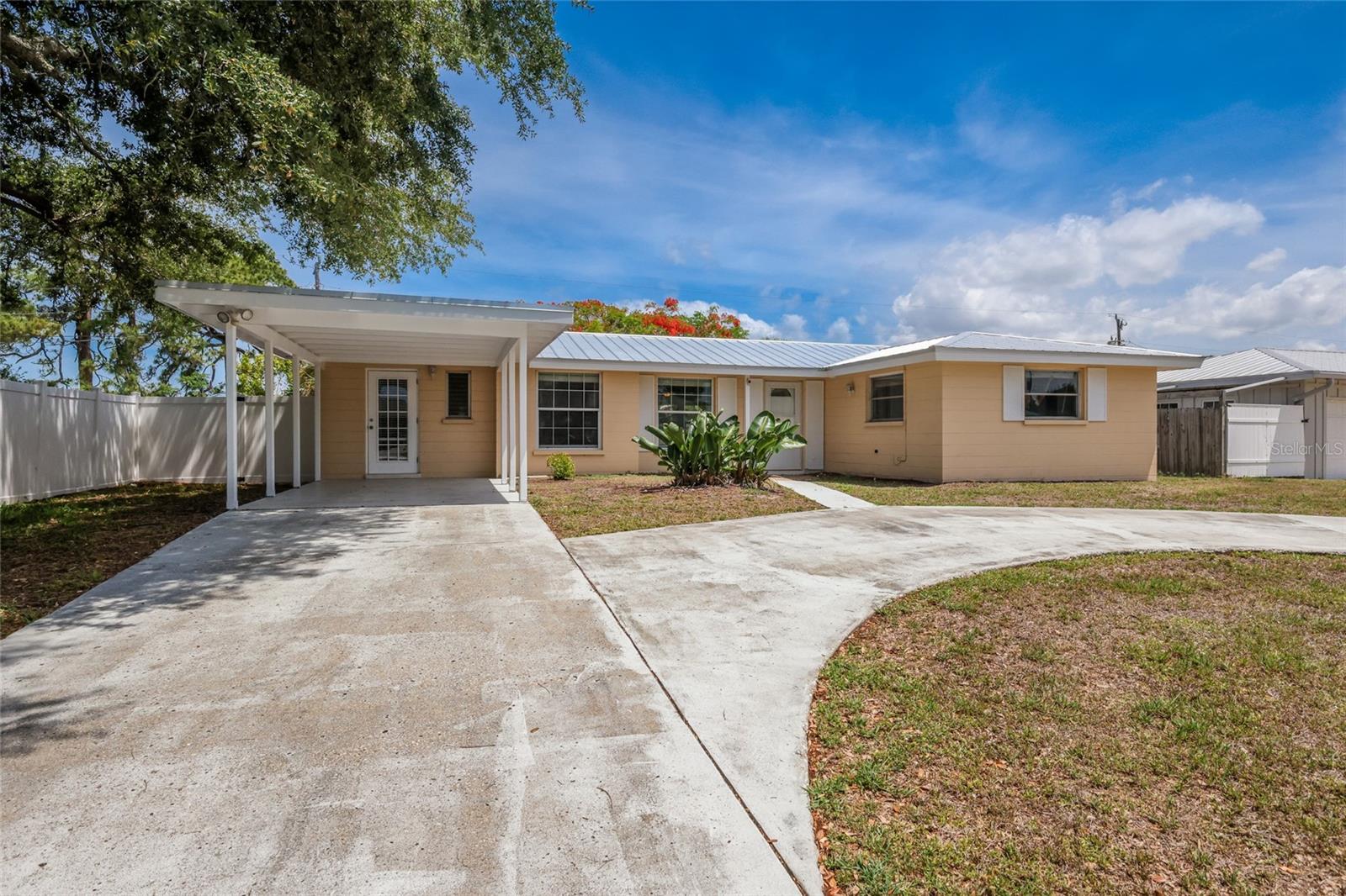 1717 Joyce St, FL