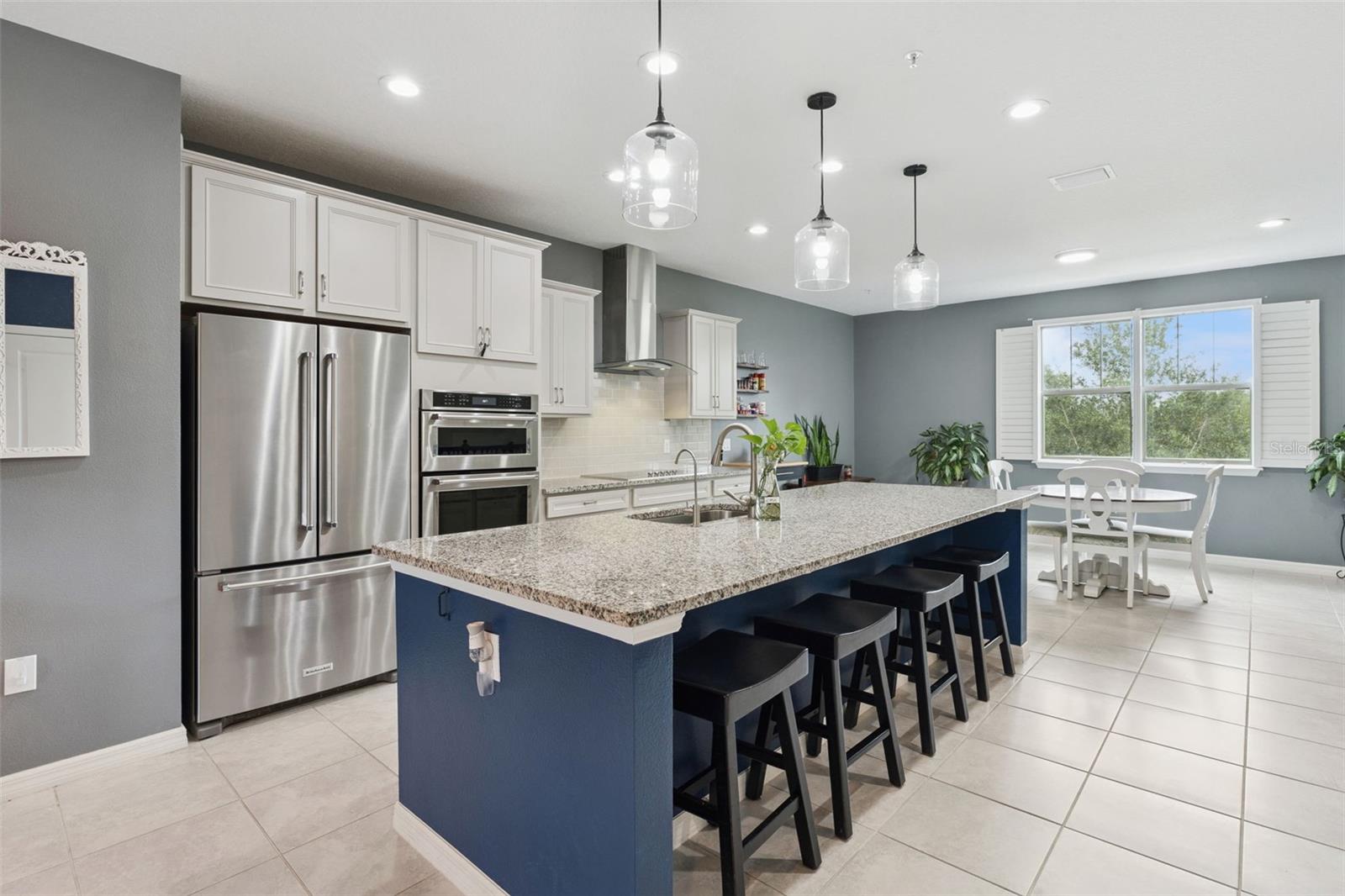 476 Portico Court, FL