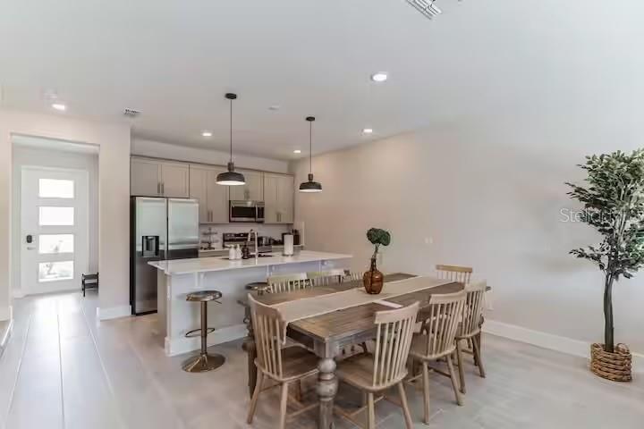 7842 Spectrum Drive, FL