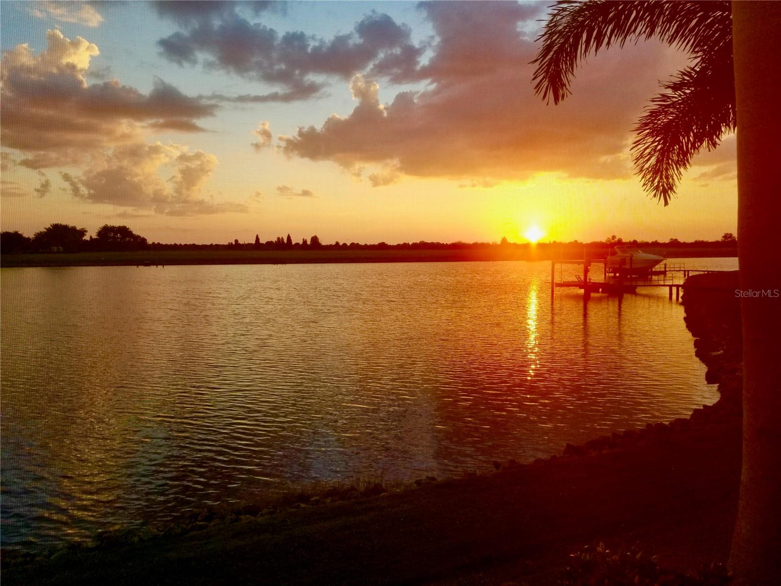 624 Balibay Rd, FL