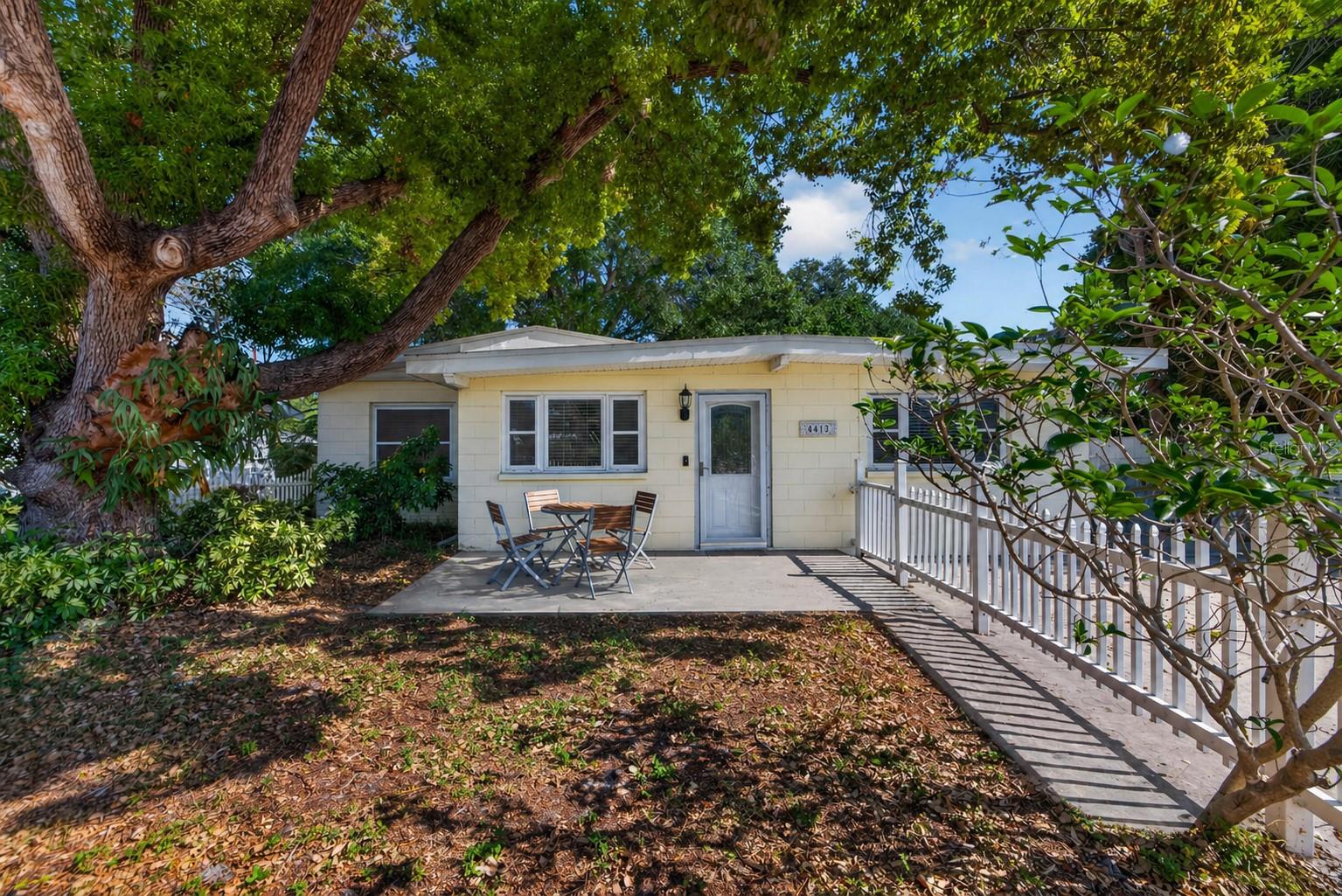 4413 W Rogers Ave, FL