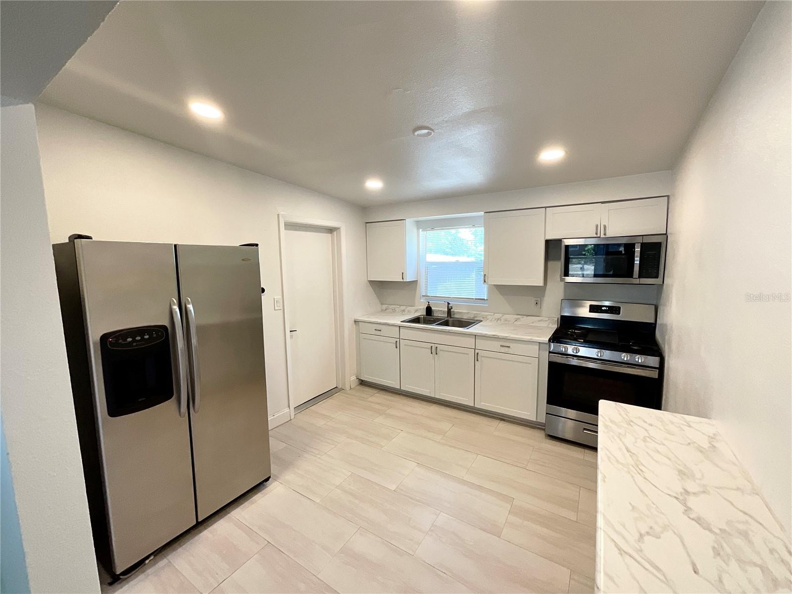1135 7th Street, FL
