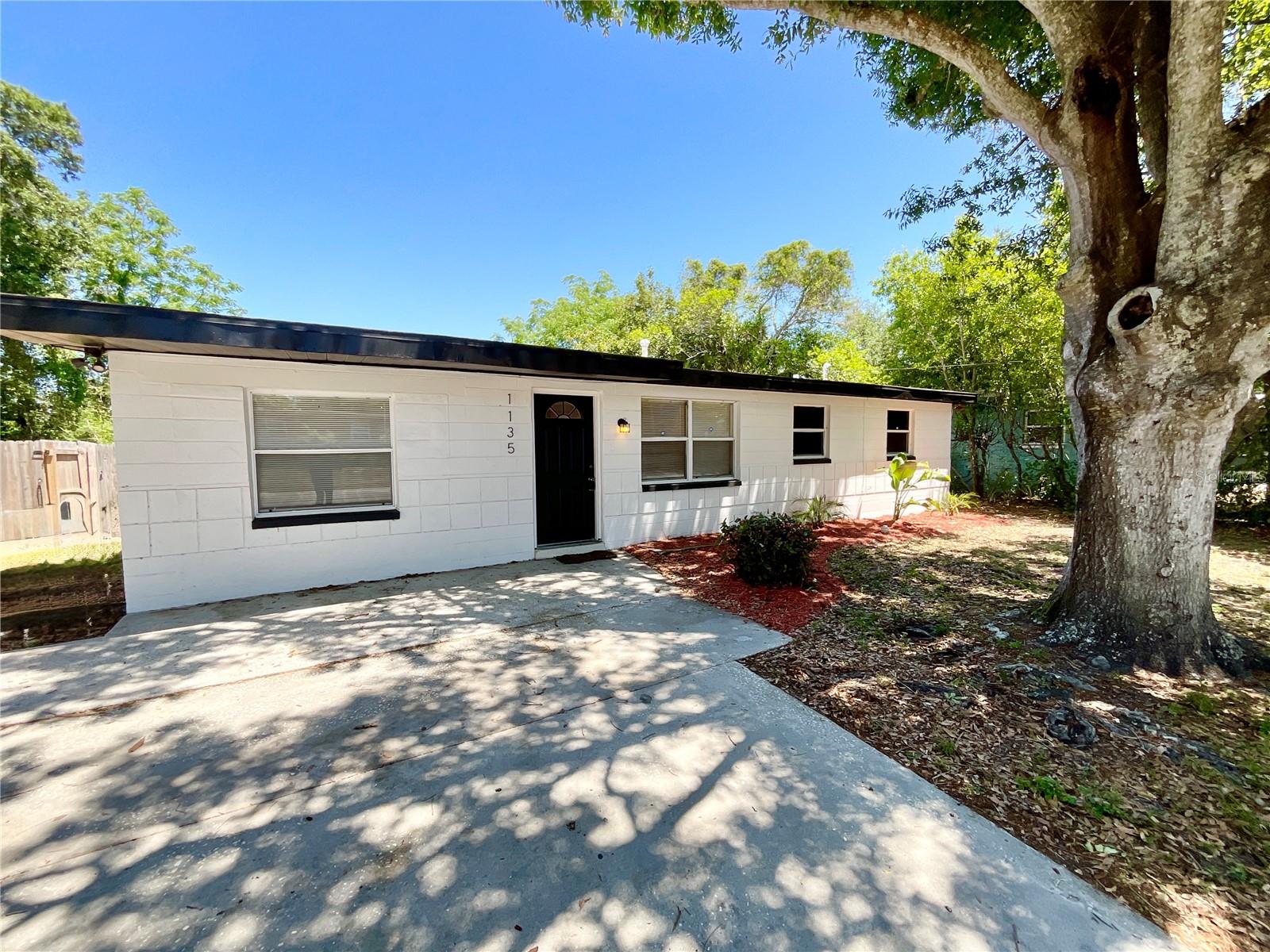 1135 7th Street, FL