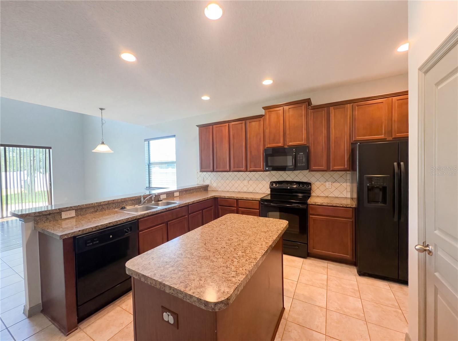 4644 Doral Park Avenue, FL