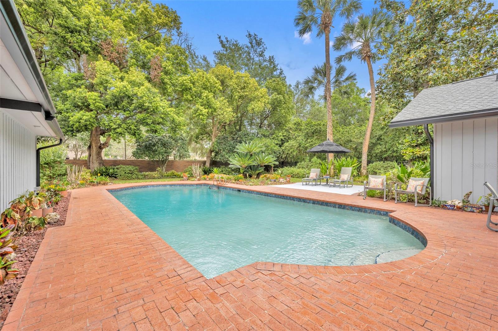1001 Versailles Court, FL