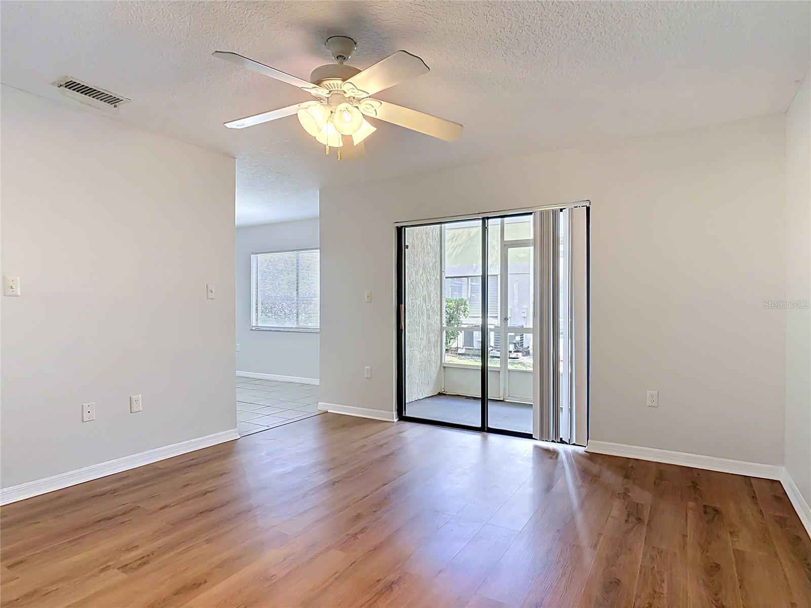 90 Hidden Lake Drive, FL
