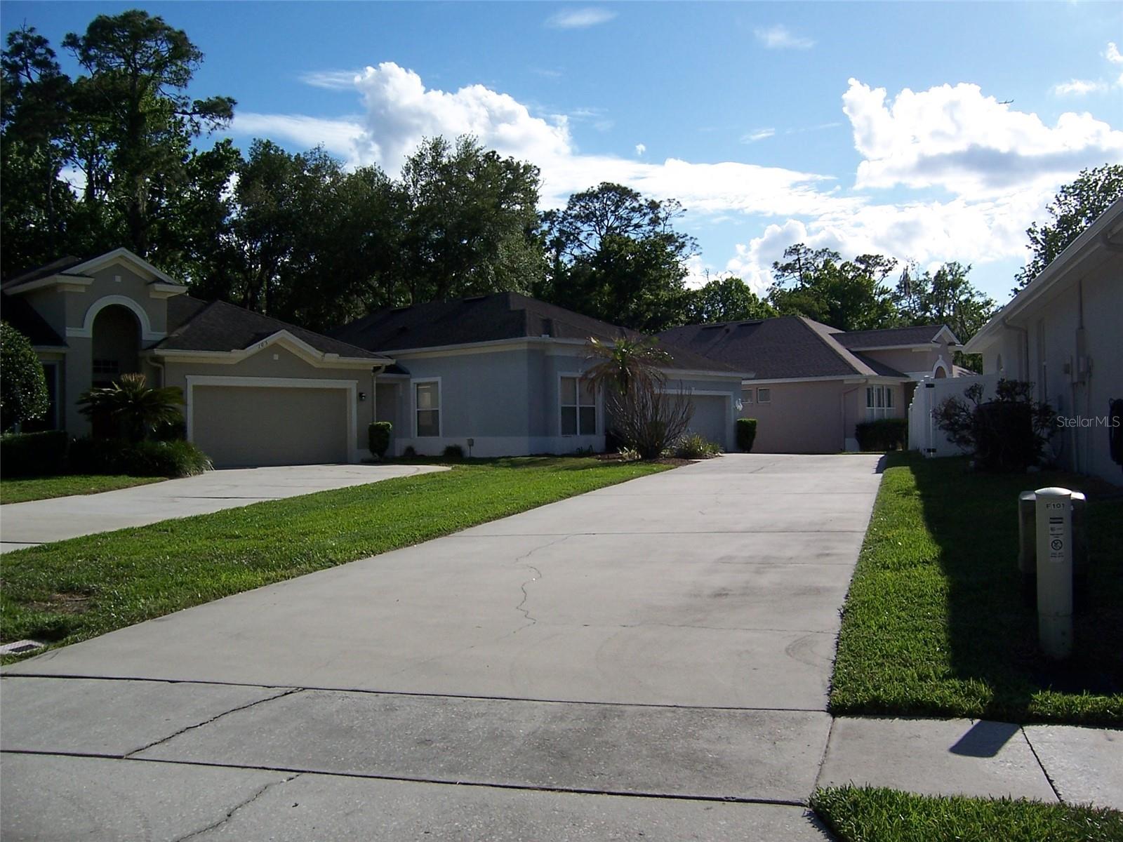 103 Golden Crest Court, FL