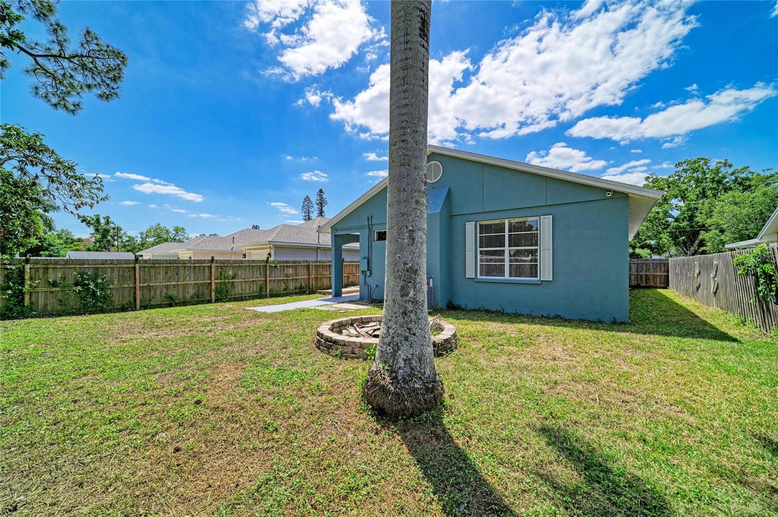 1609 17th Street, FL