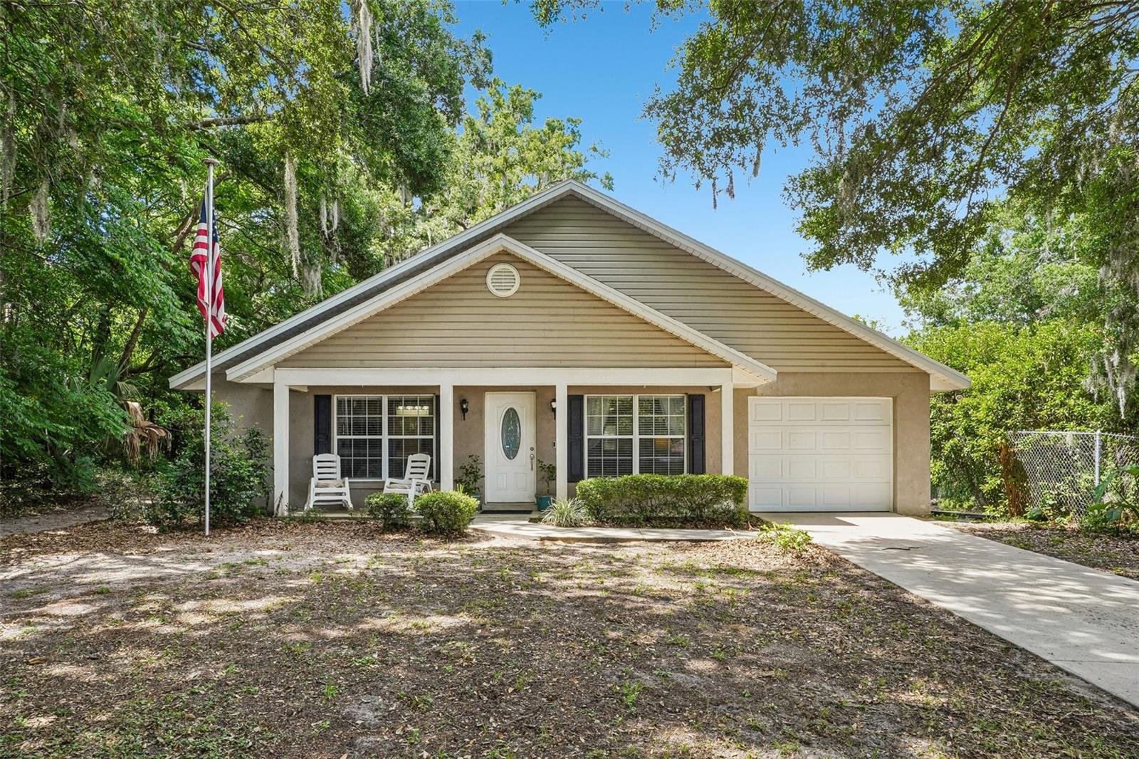 1274 N Palmetto Cir, FL