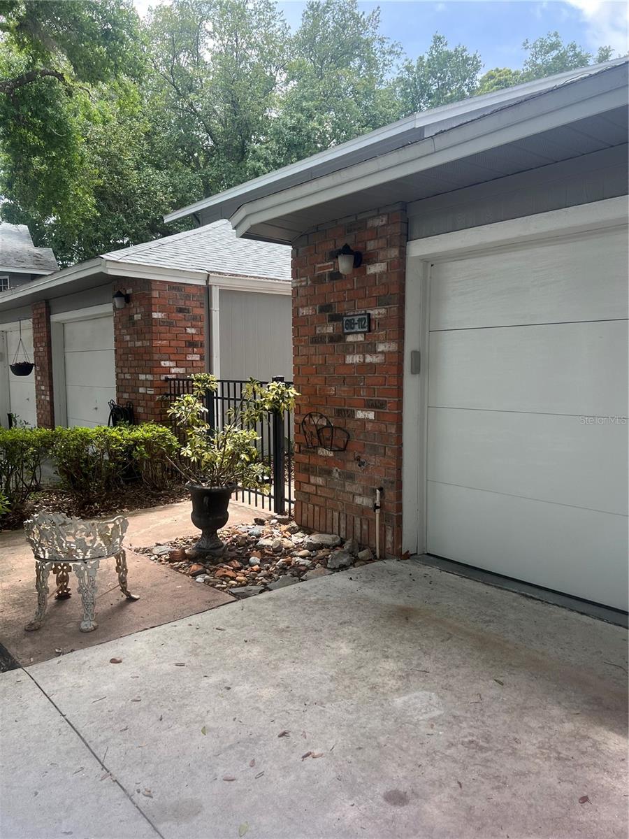 618 Maple Oak Cir #112, FL