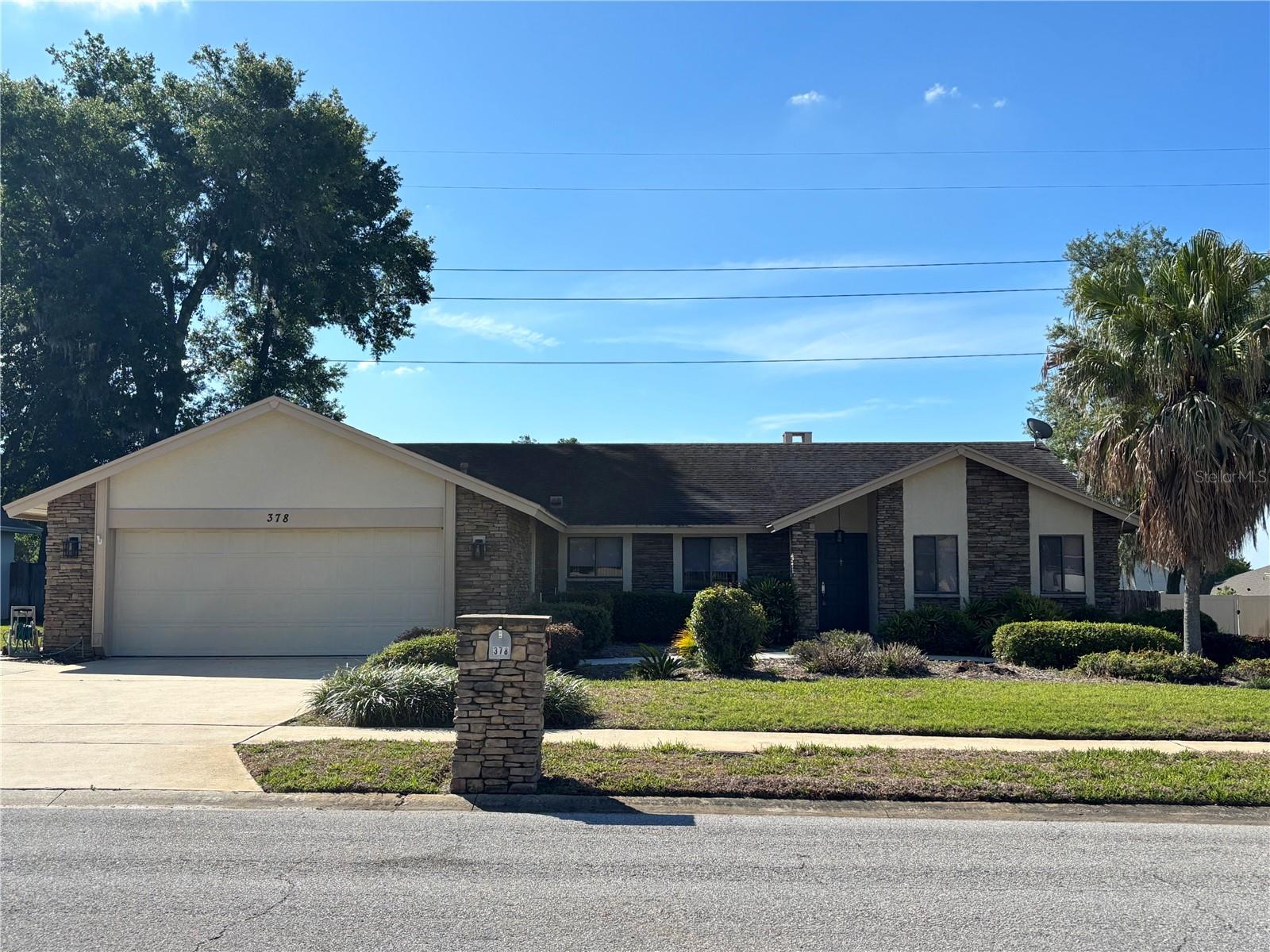 378 Forest Park Cir, FL