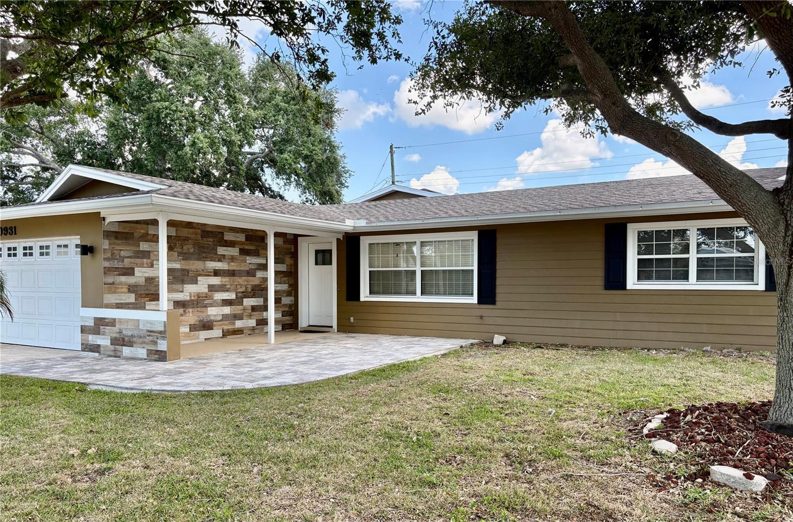 10931 Hammock Drive, FL