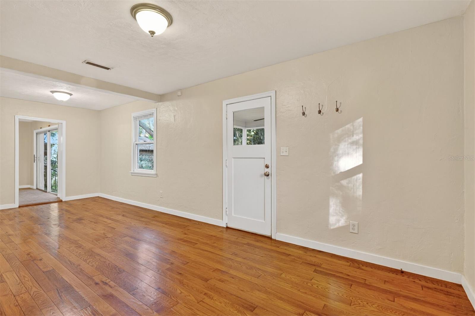 914 6th Avenue, FL