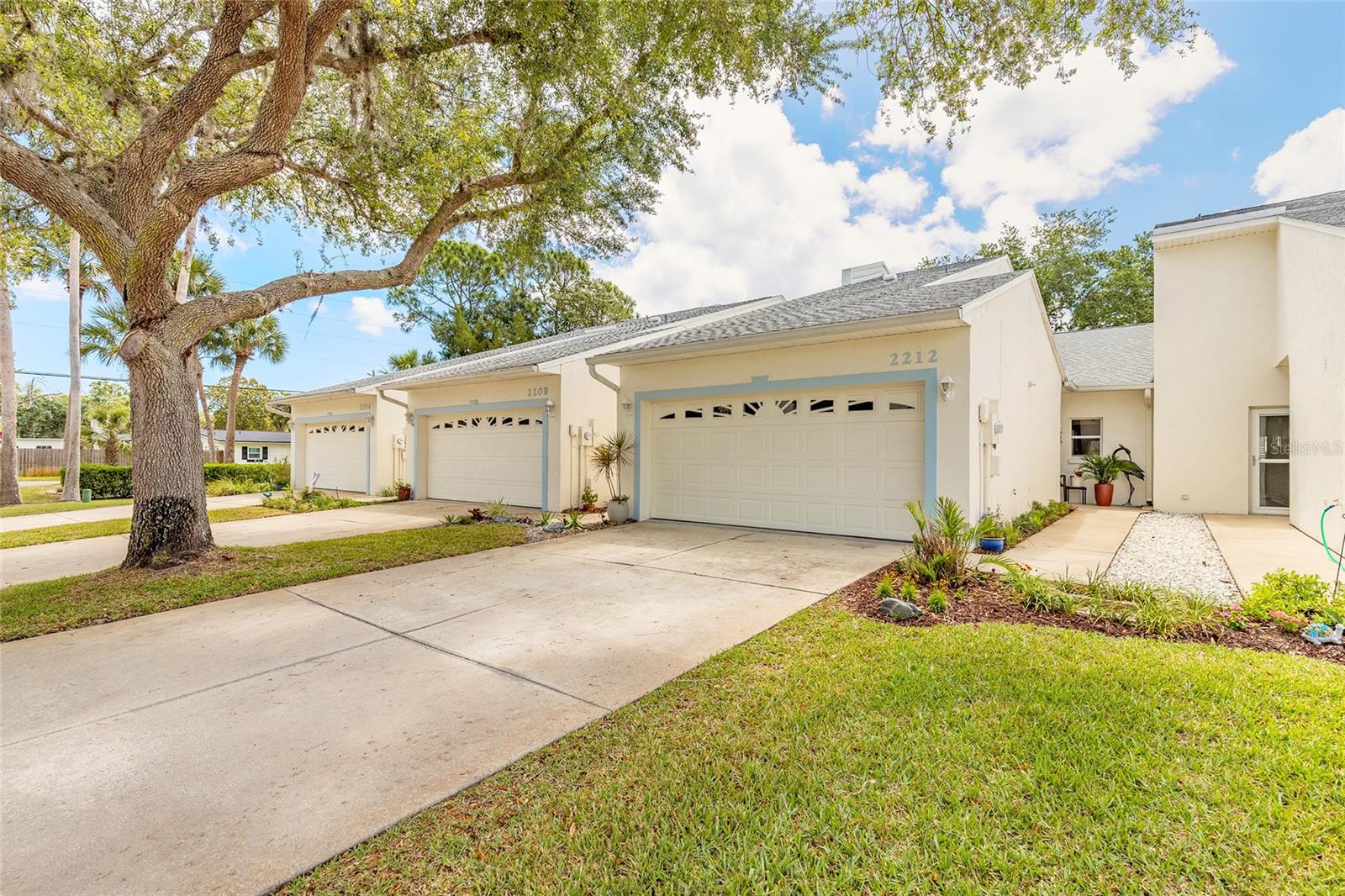 2212 Deerwood Dr, FL