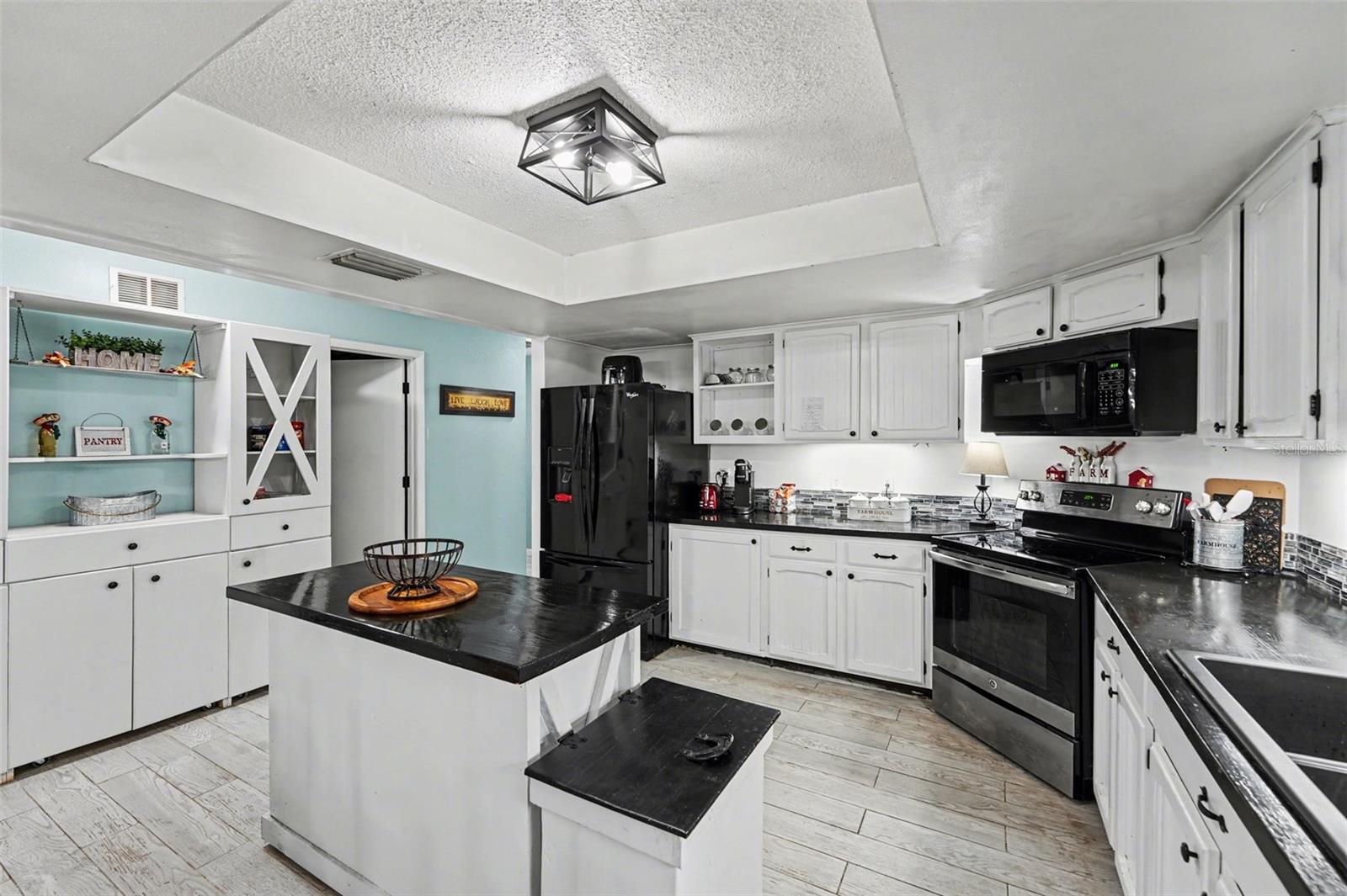 429 Manor Boulevard, FL