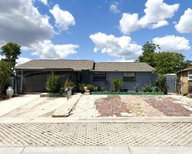 4802 E Curtis St, FL