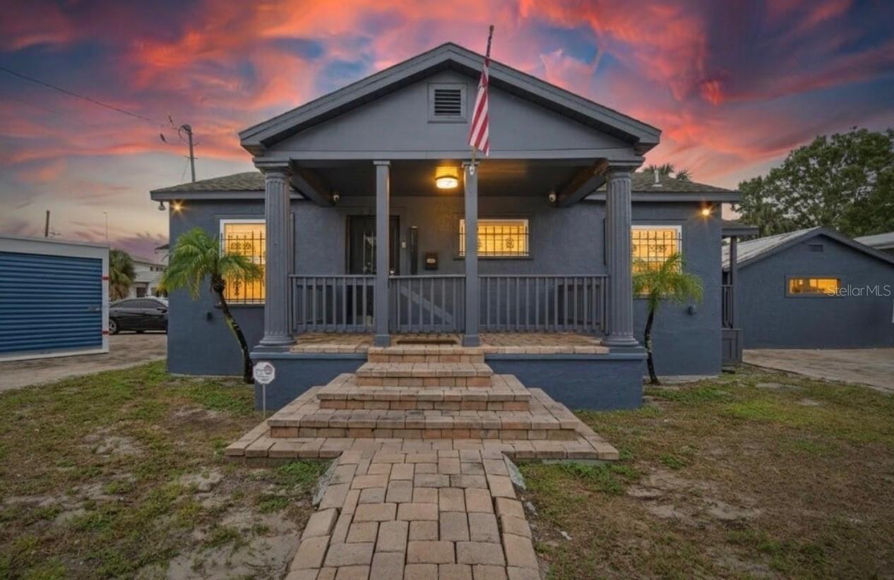 1305 Armenia Avenue, FL