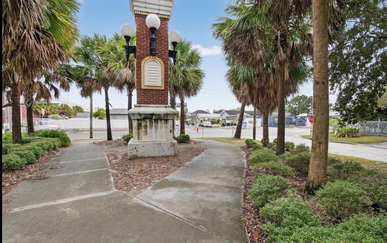 1305 Armenia Avenue, FL