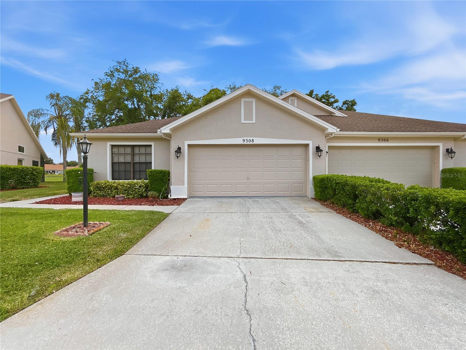 9308 Whispering Meadow Ct, FL