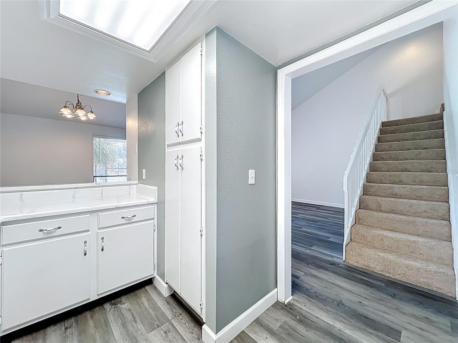 639 Saint Johns Court, FL