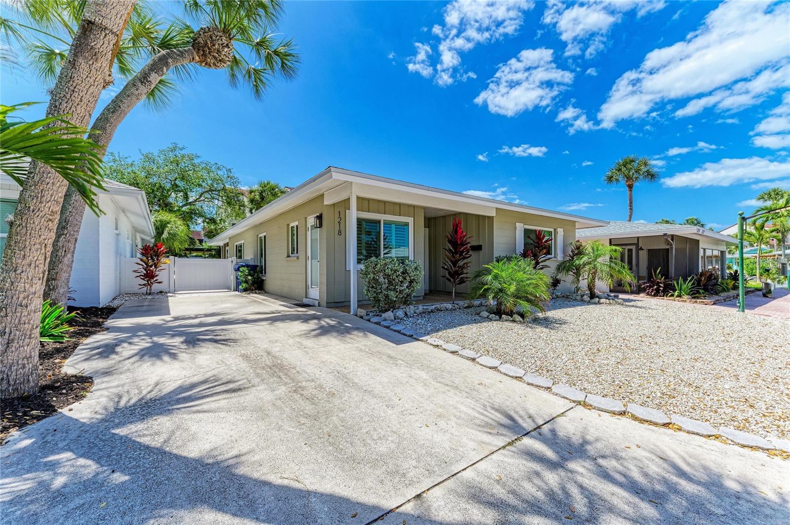 1218 Moonmist Circle, FL