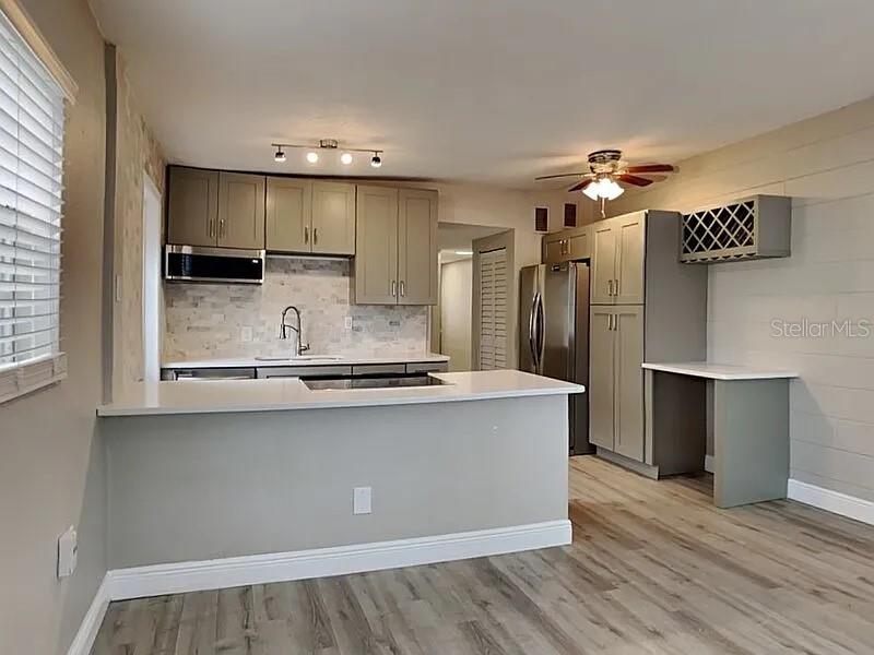 313 Lawsona Boulevard, FL